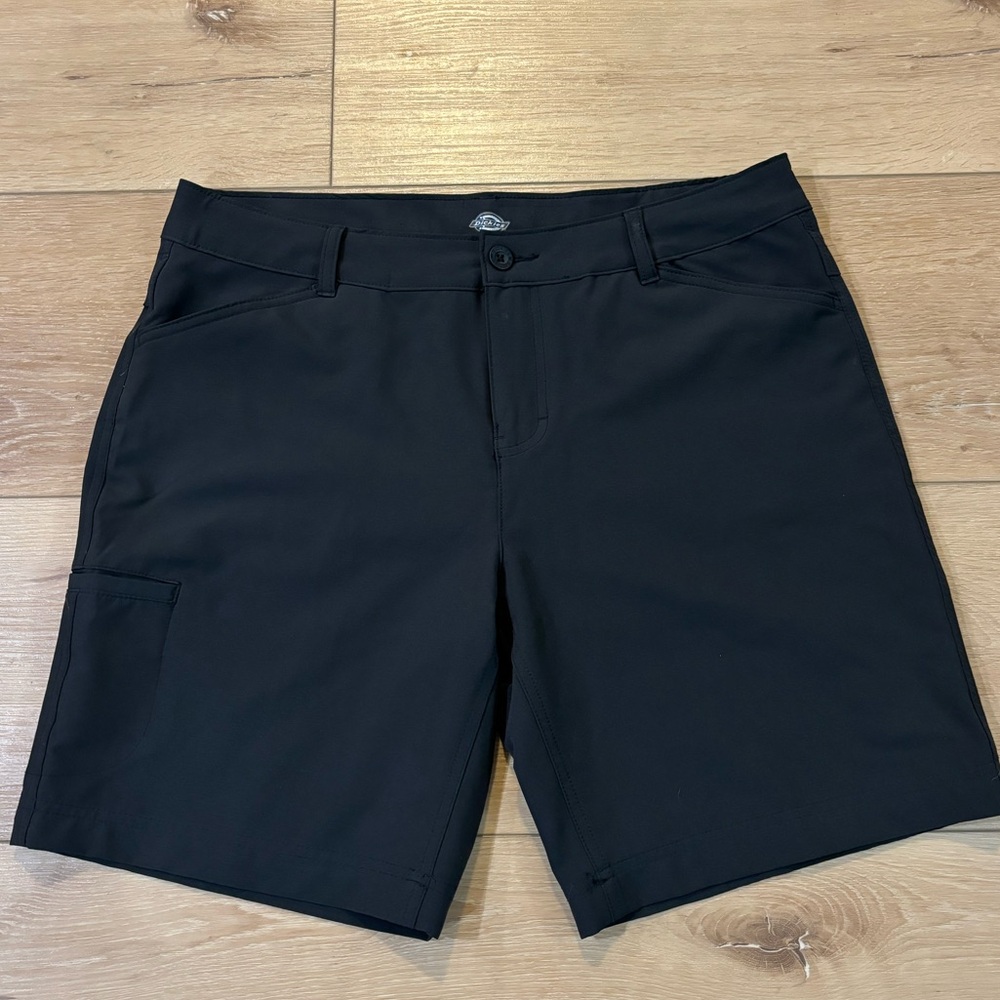 Dickies Women's Black Utility Cargo Shorts
